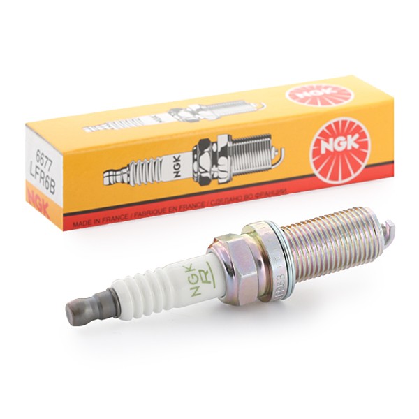 NGK 6677: Süüteküünal Võtme laius: 16 mm