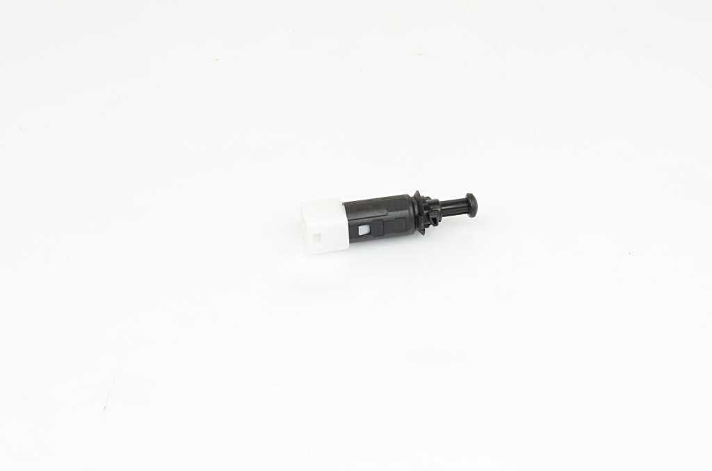 BSG BSG 75-840-003: Interruttore pedale freno