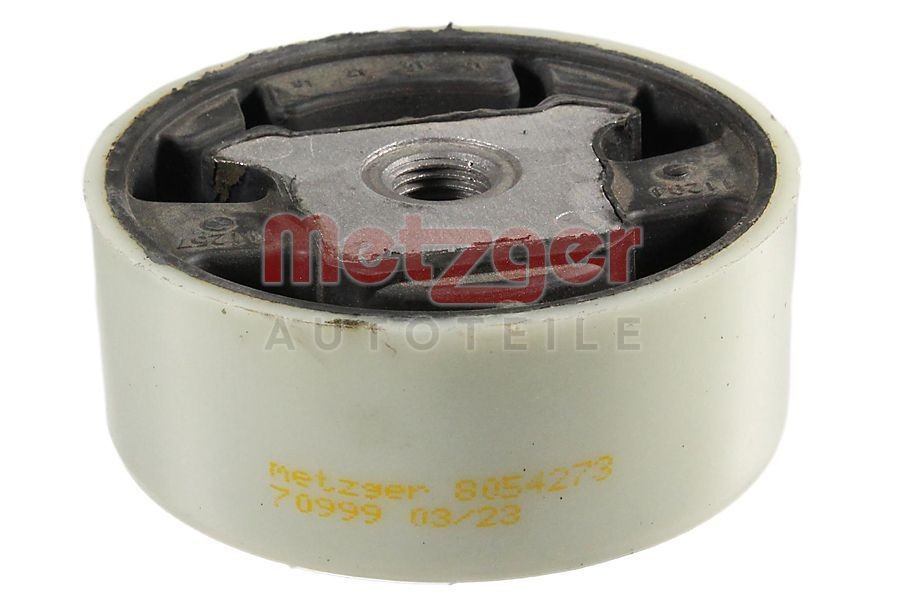 METZGER 8054273: Paigutus, Mootor taga, üleval