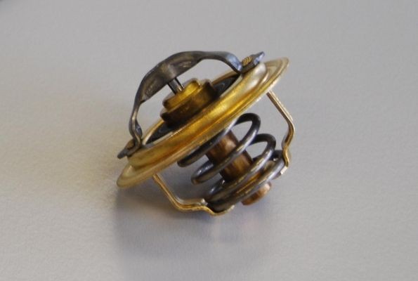WAHLER 410537.92D: Termostats, Dzesēšanas šķidrums 92°C, ar blīvi