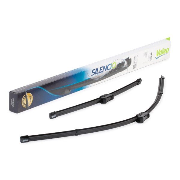 VALEO 574692: Stikla tīrītāja slotiņa priekšā, 700mm SILENCIO X.TRM