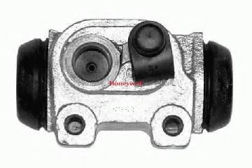 BENDIX 251038B: Rattapidurisilinder taga vasakul, koos integreeritud seadistajaga
