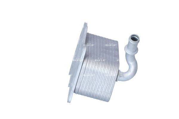 NRF 32263G: AC-kompressor GENUINE med PAG-kompressorlje