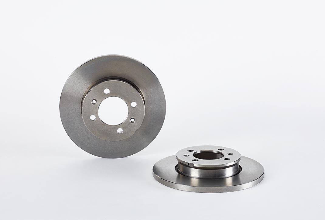 BREMBO 08.4748.10: Bromsskiva PRIME LINE Ø: 240mm, full, Ø: 240mm, med skruvar Prime