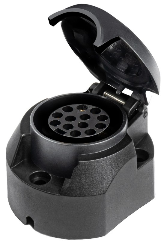 AMiO 03219: Prise de remorque